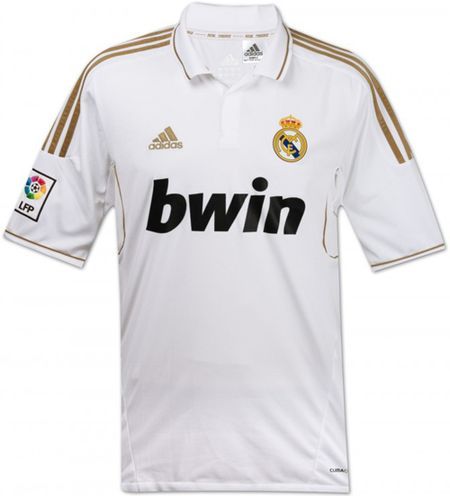 here axis Persona Conoce la nueva camiseta del Real Madrid 2011-2012